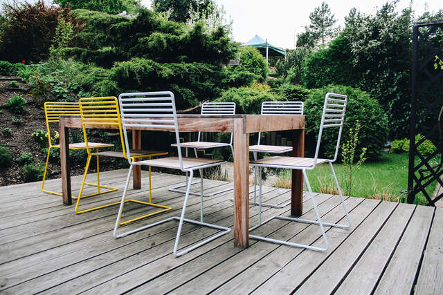 Soukromá zahrada, Tina