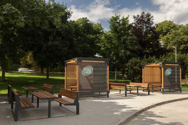 Kostky a mušle. Dodáváme odpočinková místa pro pumpy Shell